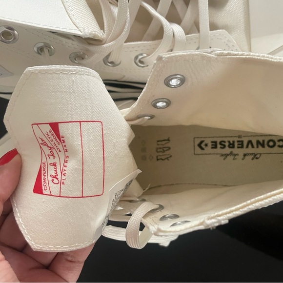 Chuck Square Toe Platform High Top Sneaker
Converse Sz 7.5 - Picture 4 of 5